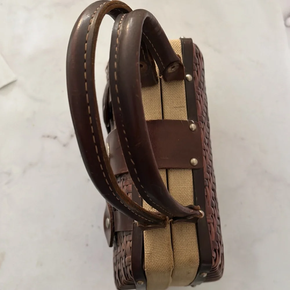 Vintage straw purse with Leather handles accent Color Brown Made in Spain - Picture 6 of 7